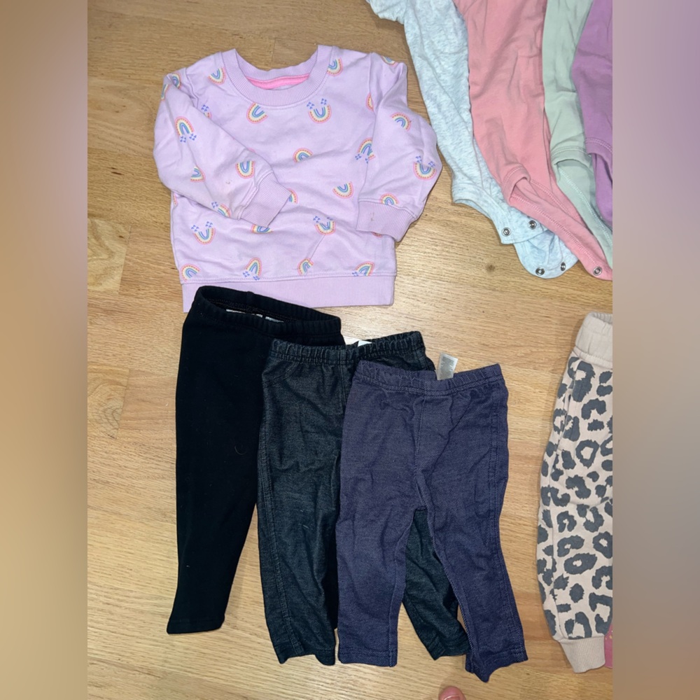 Cat & Jack, Honest Clothing, Carter's clothes - 12 months baby girl - Picture 2 of 13